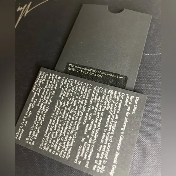 Gorgeous Giuseppe Zanotti ankle boots. BRAND NEW - NEVER WORN. Size 37 110mm. - Picture 5 of 9